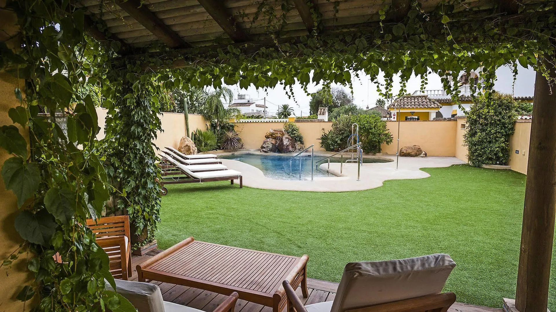 Arohaz Hotel & Restaurante Zahora
